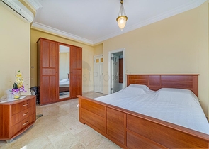 اطلالة بحر - فيلا مستقلة -3 غرف وصالة -في مجمو غولد سيتي / الانيا 