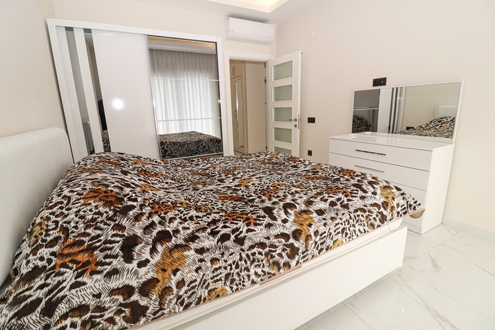 مجمع فاخر قريب من البحر -شقة غرفة وصالة -في كاستل / الانيا 