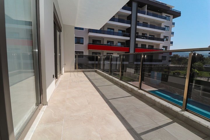 مجمع فاخر قريب من البحر -شقة غرفة وصالة -في كاستل / الانيا 