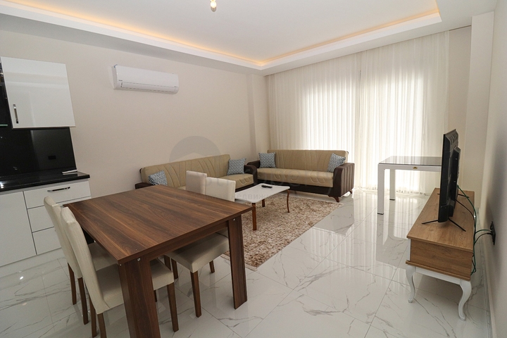 مجمع فاخر قريب من البحر -شقة غرفة وصالة -في كاستل / الانيا 