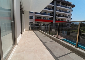 مجمع فاخر قريب من البحر -شقة غرفة وصالة -في كاستل / الانيا 