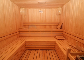 مجمع فاخر قريب من البحر -شقة غرفة وصالة -في كاستل / الانيا 