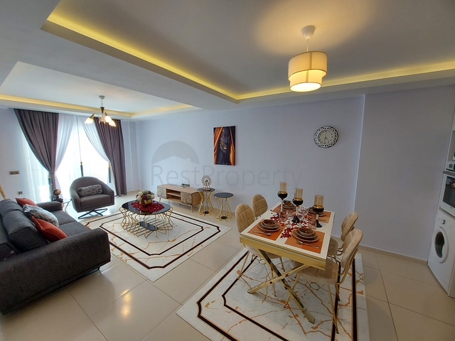 مجمع يضم كافة الخدمات - شقة غرفة وصالة -في مهموتلار / الانيا 