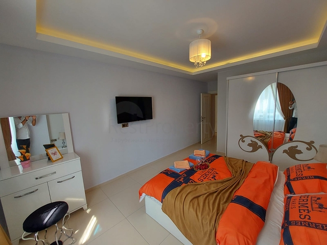 مجمع يضم كافة الخدمات - شقة غرفة وصالة -في مهموتلار / الانيا 