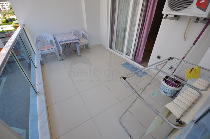 مجمع يضم كافة الخدمات - شقة غرفة وصالة -في مهموتلار / الانيا 