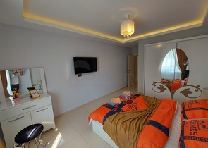 مجمع يضم كافة الخدمات - شقة غرفة وصالة -في مهموتلار / الانيا 