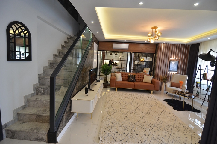 موقع مركزي مميز - دوبلكس 2 غرفة وصالة -انيقة -في مركز الانيا 