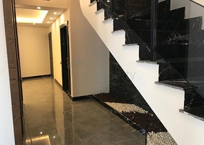 موقع مركزي مميز - دوبلكس 2 غرفة وصالة -انيقة -في مركز الانيا 