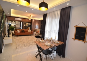 موقع مركزي مميز - دوبلكس 2 غرفة وصالة -انيقة -في مركز الانيا 