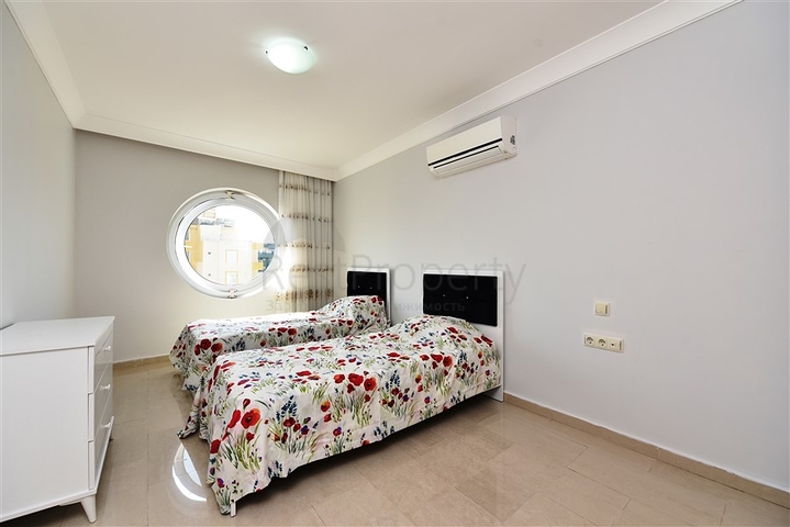 شقة غرفتين وصالة -طابق مرتفع -مجمع يضم كافة الخدمات -في مهموتلار / الانيا 