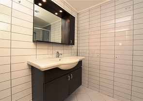 شقة غرفتين وصالة -طابق مرتفع -مجمع يضم كافة الخدمات -في مهموتلار / الانيا 