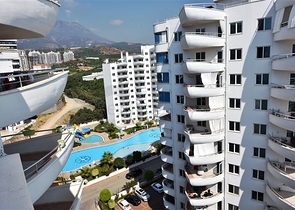 شقة غرفتين وصالة -طابق مرتفع -مجمع يضم كافة الخدمات -في مهموتلار / الانيا 