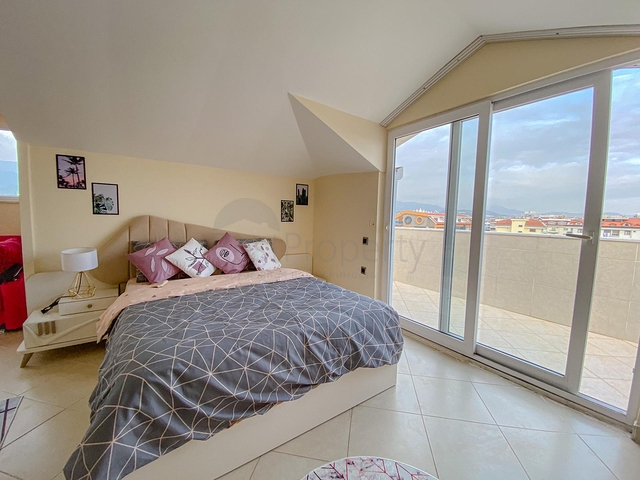 شقة دوبلكس قريبة من البحر - مفروشة -في كاستل / الانيا