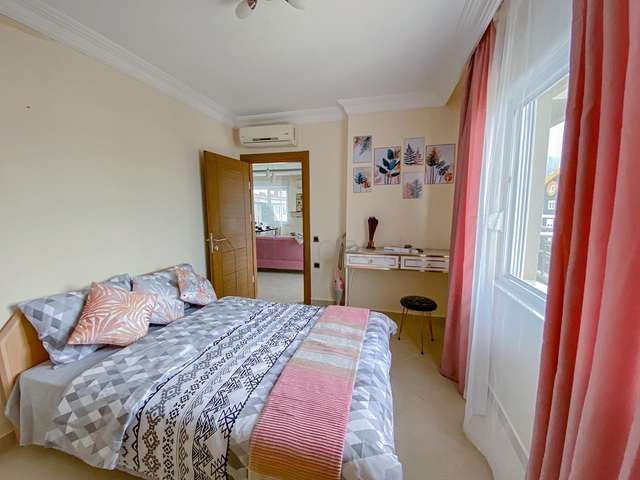 شقة دوبلكس قريبة من البحر - مفروشة -في كاستل / الانيا