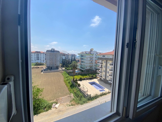 شقة دوبلكس قريبة من البحر - مفروشة -في كاستل / الانيا