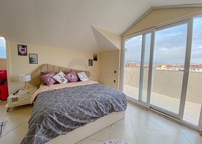 شقة دوبلكس قريبة من البحر - مفروشة -في كاستل / الانيا