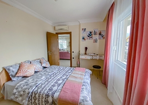 شقة دوبلكس قريبة من البحر - مفروشة -في كاستل / الانيا