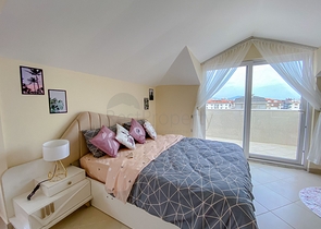 شقة دوبلكس قريبة من البحر - مفروشة -في كاستل / الانيا