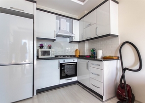 شقة غرفة وصالة -مجمع جديد - في مهموتلار / الانيا 