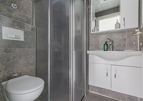 شقة غرفة وصالة -مجمع جديد - في مهموتلار / الانيا 