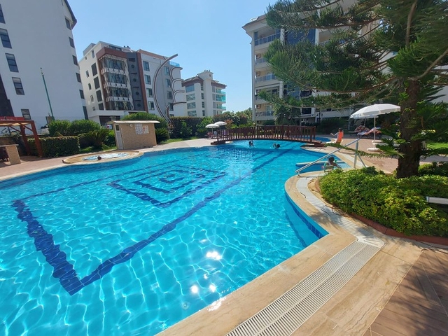 مجمع فاخر -قريب من البحر - شقة غرفة وصالة -في كاستل / الانيا 