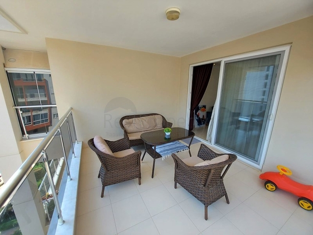 مجمع فاخر -قريب من البحر - شقة غرفة وصالة -في كاستل / الانيا 