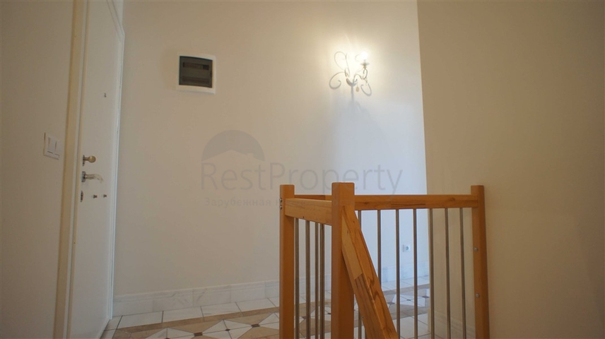 قريبة من شاطئ كليوباترا -دوبلكس 3 غرف وصالة -فاخرة -في مركز الانيا 