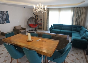 قريبة من شاطئ كليوباترا -دوبلكس 3 غرف وصالة -فاخرة -في مركز الانيا 