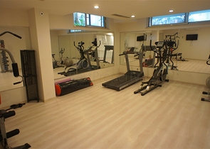 قريبة من شاطئ كليوباترا -دوبلكس 3 غرف وصالة -فاخرة -في مركز الانيا 