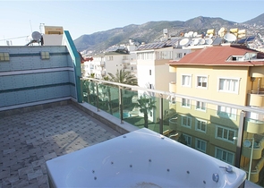 قريبة من شاطئ كليوباترا -دوبلكس 3 غرف وصالة -فاخرة -في مركز الانيا 