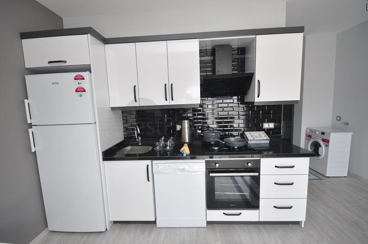 شقق جديدة -ضمن مجمع سكني -في مهموتلار / الانيا 