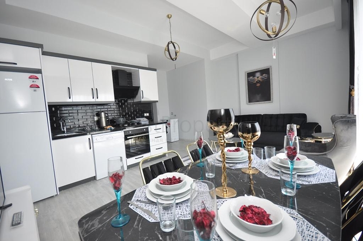 شقق جديدة -ضمن مجمع سكني -في مهموتلار / الانيا 