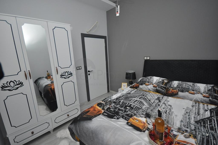 شقق جديدة -ضمن مجمع سكني -في مهموتلار / الانيا 