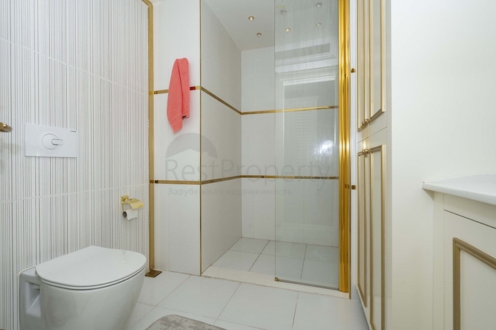 افخم مجمعات الانيا -شقة للبيع من تصميم 1+1 - في مركز الانيا 