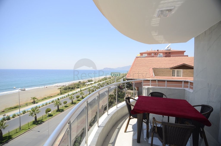 شقة باطلالة بحر مباشرة في الانيا -تصميم 1+2 - في مهموتلار 