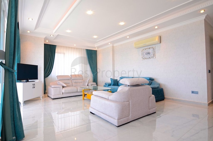 شقة باطلالة بحر مباشرة في الانيا -تصميم 1+2 - في مهموتلار 