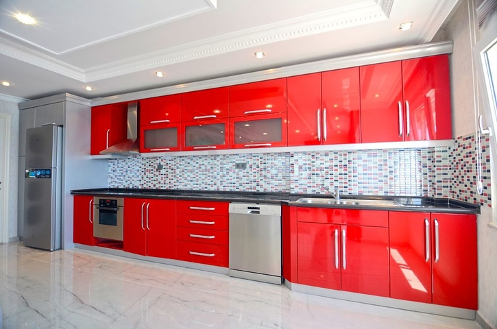 شقة باطلالة بحر مباشرة في الانيا -تصميم 1+2 - في مهموتلار 