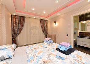 شقة باطلالة بحر مباشرة في الانيا -تصميم 1+2 - في مهموتلار 