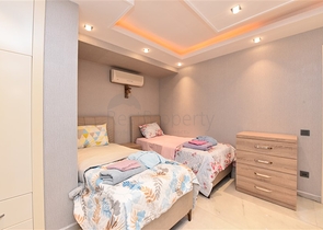 شقة باطلالة بحر مباشرة في الانيا -تصميم 1+2 - في مهموتلار 