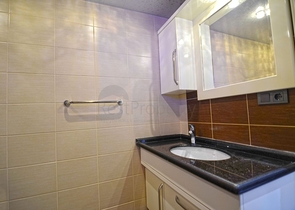 شقة باطلالة بحر مباشرة في الانيا -تصميم 1+2 - في مهموتلار 