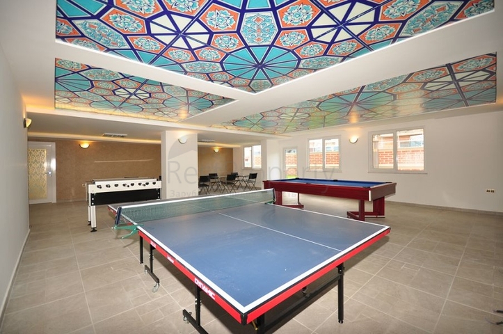 شقة انيقة للبيع -ضمن مجمع فاخر - في مهموتلار / الانيا 