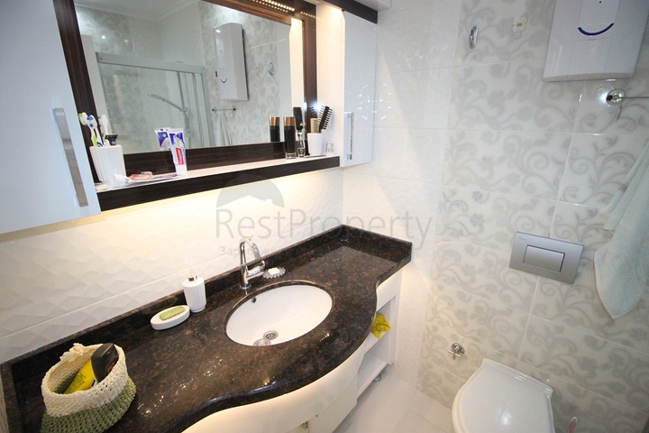 مجمع فاخر - خدمات  5 نجوم - شقة غرفة وصالة -في مهموتلار / الانيا 