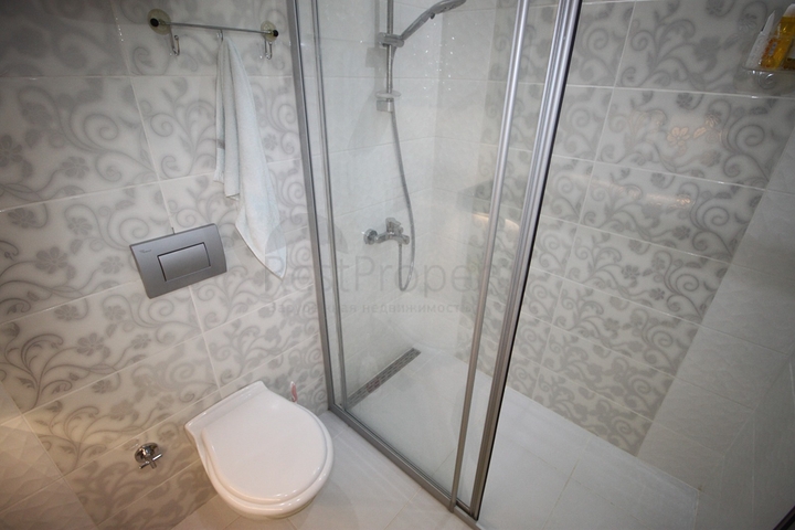 مجمع فاخر - خدمات  5 نجوم - شقة غرفة وصالة -في مهموتلار / الانيا 