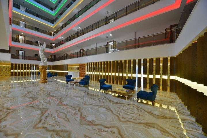 قريب من البحر - شقة ضمن مجمع فاخر - في مهموتلار / الانيا 