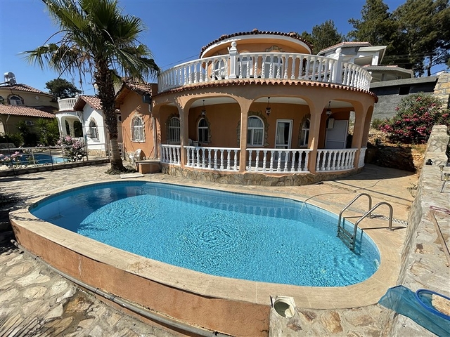 اطلالة بحر -فيلا مستقلة بسعر منافس - في افسلار / الانيا 