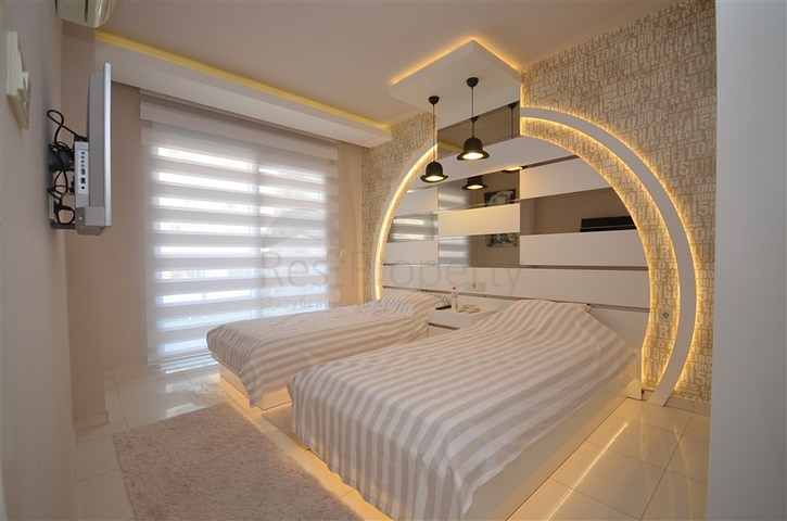 شقة فاخرة للبيع - ضمن مجمع حديث -في مهموتلار / الانيا 