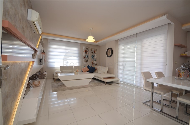 شقة فاخرة للبيع - ضمن مجمع حديث -في مهموتلار / الانيا 