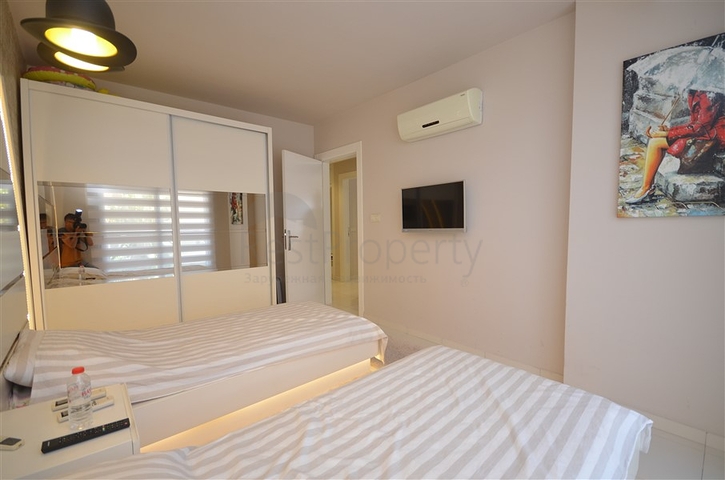 شقة فاخرة للبيع - ضمن مجمع حديث -في مهموتلار / الانيا 