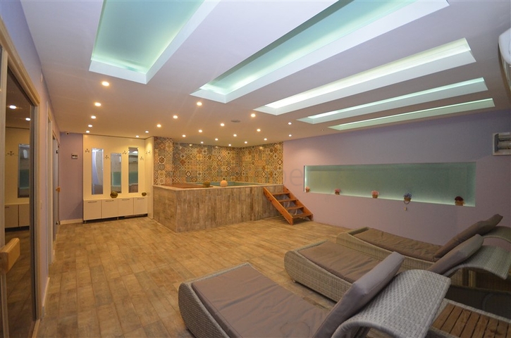 شقة فاخرة للبيع - ضمن مجمع حديث -في مهموتلار / الانيا 