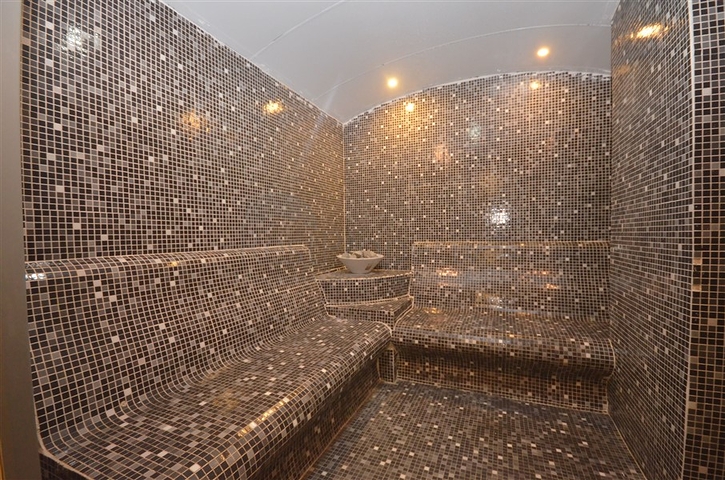 شقة فاخرة للبيع - ضمن مجمع حديث -في مهموتلار / الانيا 